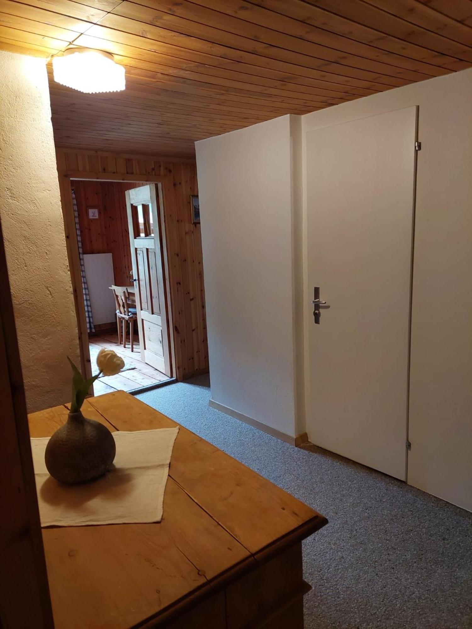 Haus La Punt, Savognin Apartment Rona Стая снимка